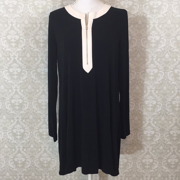 BCBGeneration Dresses & Skirts - BCBGeneration Black shift dress with front zipper